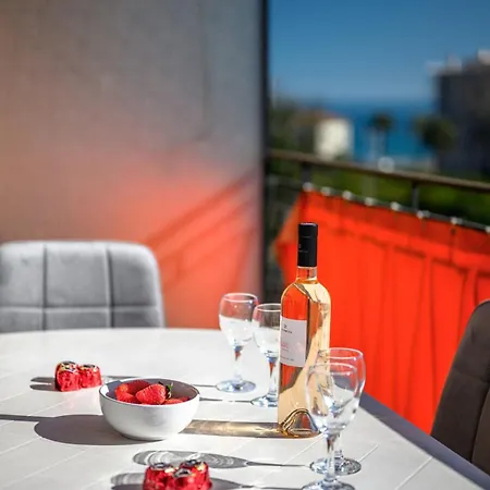 Апартаменты L'oranger - Terrasse - Parking Prive - Wifi *